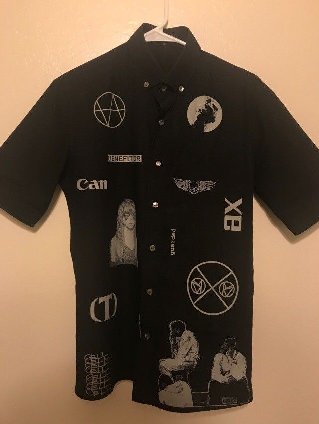 Les vêtements du Designer Raf Simons : Une sélection de 5 modèles les plus chers !